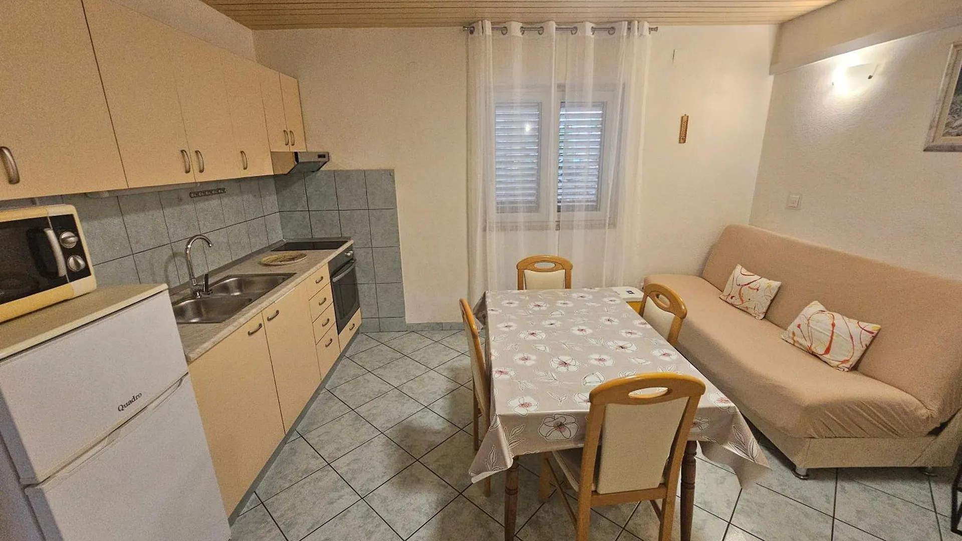 Apartment Nikica Trogir